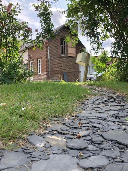 Gite Au Coeur D'Une Residence D'Artiste Saint-Aubin-de-Bonneval Kültér fotó
