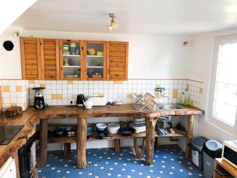 Gite Au Coeur D'Une Residence D'Artiste Saint-Aubin-de-Bonneval Kültér fotó