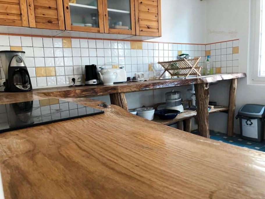 Gite Au Coeur D'Une Residence D'Artiste Saint-Aubin-de-Bonneval Kültér fotó