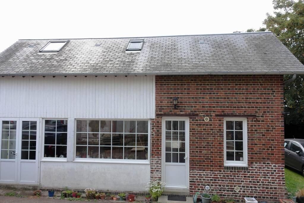 Gite Au Coeur D'Une Residence D'Artiste Saint-Aubin-de-Bonneval Kültér fotó